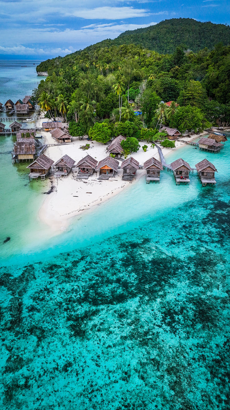 Kontroversi Tambang Nikel di Raja Ampat