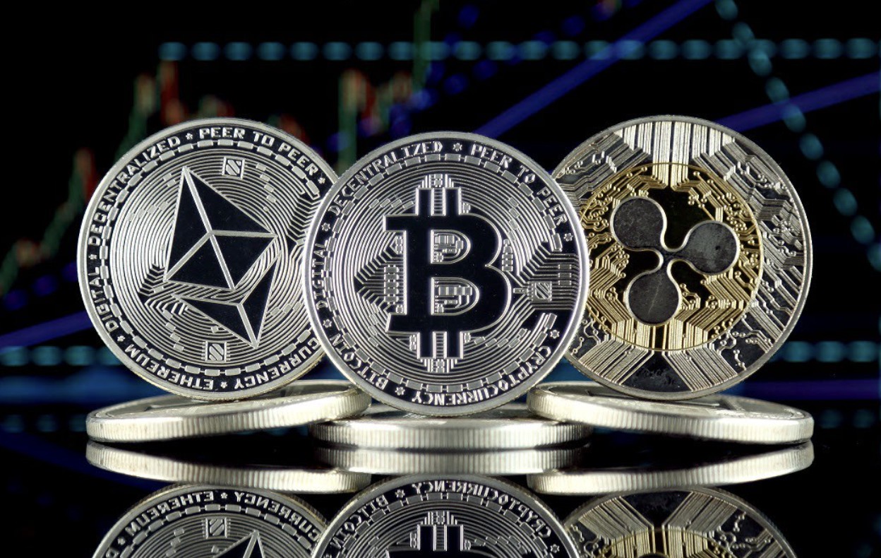 Penurunan Harga Bitcoin, Ethereum, dan XRP